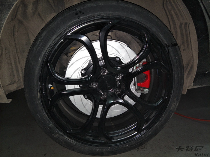 成都奧迪A4L改裝AP9560剎車(chē)CZV后輪加大碟