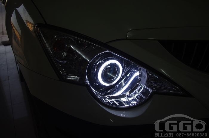 雙龍愛騰車燈改裝升級Q5小糸雙氙透鏡