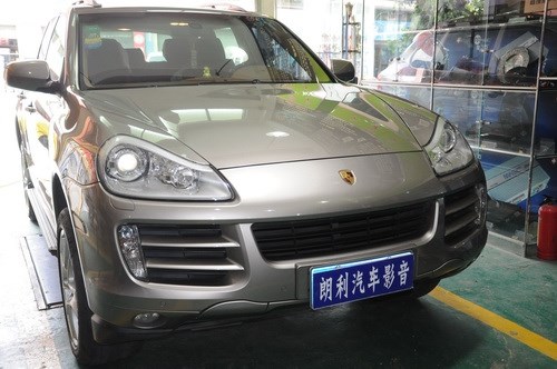 佛山朗利：保時(shí)捷卡宴全車LL雷洛隔音只為寧靜
