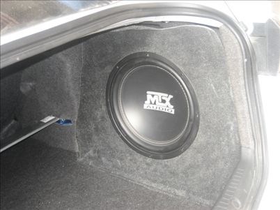 西安英皇汽車音響：三菱翼神后備箱倒模音響升級