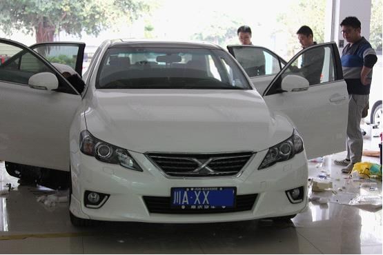 成都華濤2013款銳志汽車音響改裝升級(jí)
