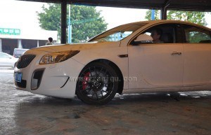 別克君威改裝AP7040剎車套件