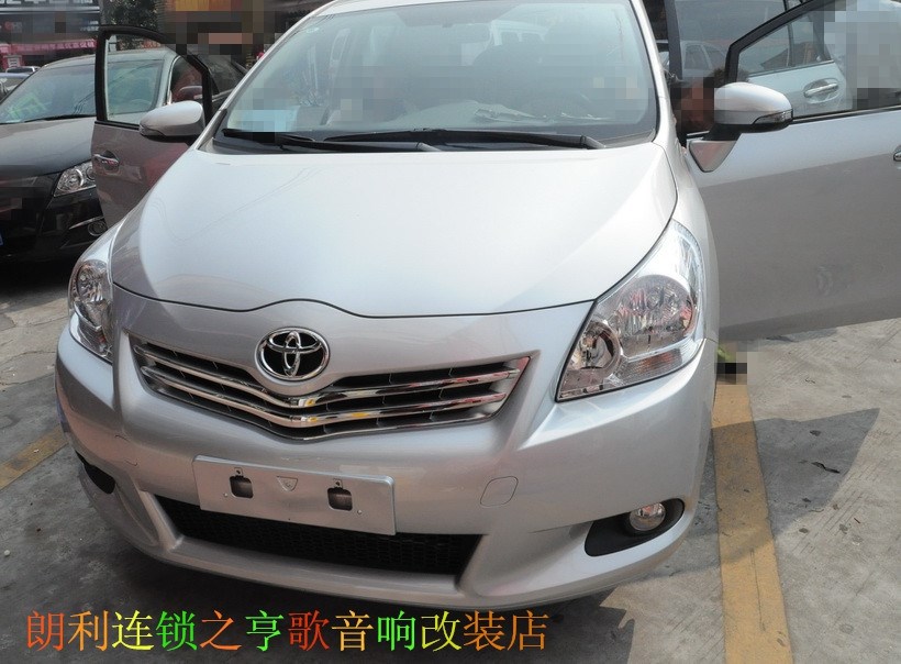 朗利汽車音響店： 豐田 逸致升級飛歌安卓版DVD導(dǎo)航