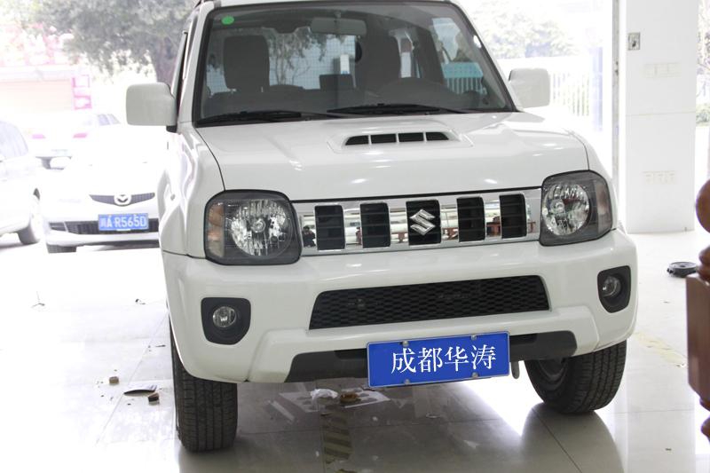成都華濤白色吉姆尼倒模改裝升級(jí)歐迪臣汽車音響