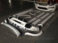 保時(shí)捷卡宴升級(jí)GTS外觀套件