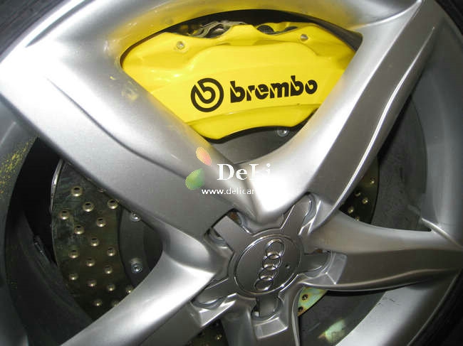 大連德利汽車改裝奧迪A4L改裝Brembo鮑魚剎車