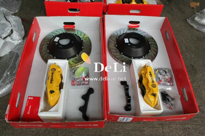 大連改裝汽車寶馬X5M升級(jí)brembo剎車輪圈和排氣