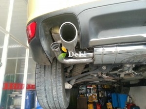 大連德利汽車(chē)改裝保時(shí)捷卡宴turbo改Tubi排氣