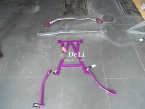 大連德利汽車改裝邁騰獅特拉桿平衡桿