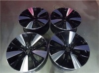 RAYS 日本產(chǎn) 20*8.5J ET38 5*114.3 、