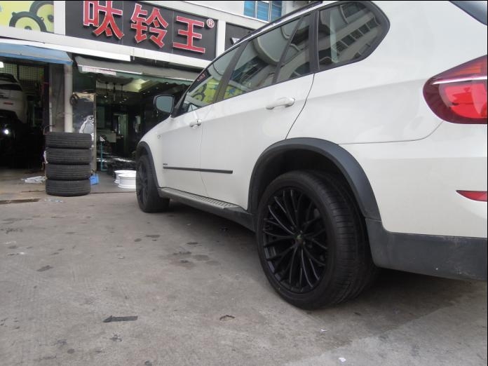 寶馬X5 裝ETABETA 20寸