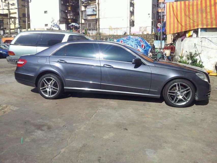 奔馳，裝18寸，AMG