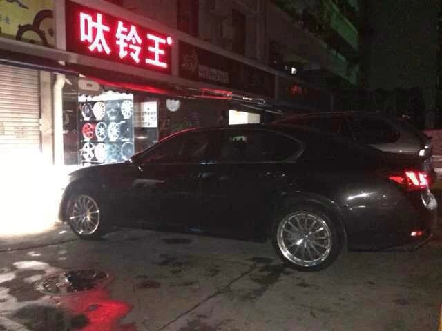TOM”S、裝雷克薩斯