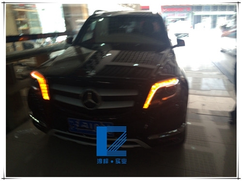 GLK300低配升級(jí)高配大燈總成  實(shí)現(xiàn)隨動(dòng)轉(zhuǎn)向功能 LED大燈 氙氣燈