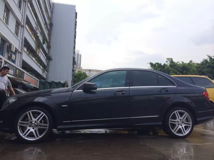 奔馳，裝 AMG、18寸
