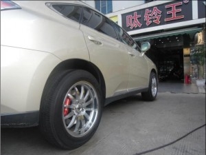 凌志，裝 AEZ 19寸