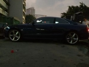 奧迪，裝原裝、19寸