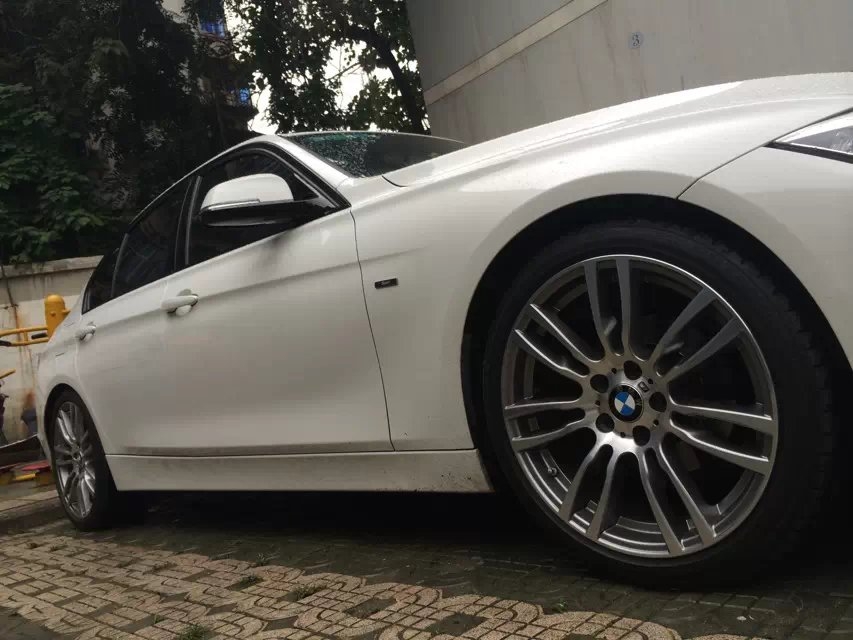 感謝車主發(fā)來裝車圖：寶馬，裝19寸、403M