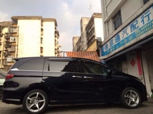 新款奧德賽，裝橫濱、18寸