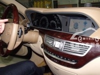 深圳奔馳S400原車屏升級導(dǎo)航加裝觸寫凱立德導(dǎo)航加倒車影像