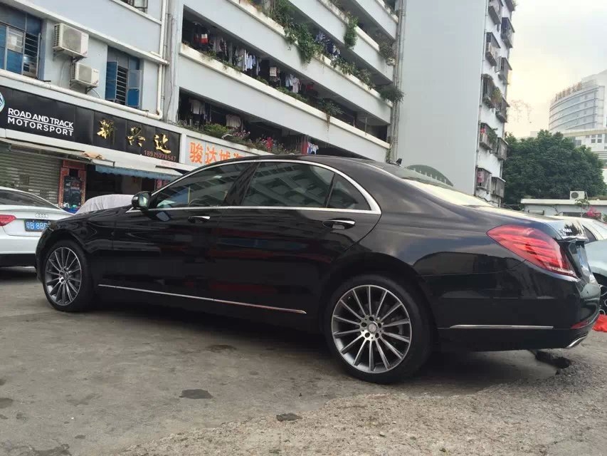 奔馳，裝S63、AMG，20寸