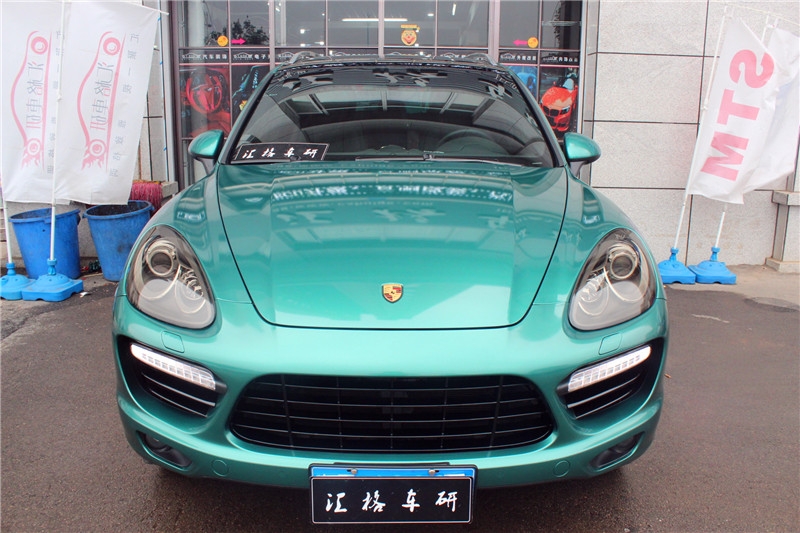長沙保時(shí)捷改色貼膜 卡宴Avery小珠光獵湖綠 Avery進(jìn)口車身改色膜