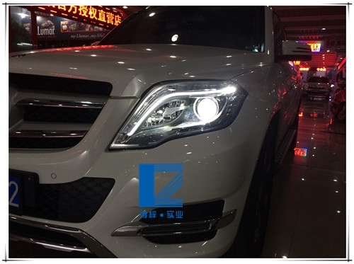 奔馳GLK300低配升級(jí)高配  實(shí)現(xiàn)鄉(xiāng)間模式 人工手動(dòng)修改程序