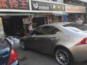 G25、裝雷克薩斯 ，18寸