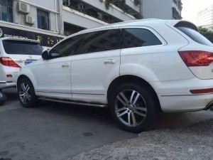 Q7、裝原裝，20寸