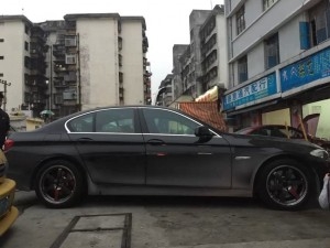 寶馬5系，裝全新TE37、SL