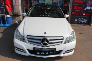 長沙汽車改色貼膜 長沙汽車改色 長沙汽車漆面改色貼膜奔馳C200全車貼珠光改色膜 長沙汽車貼紙