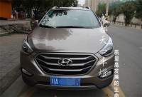 成都現(xiàn)代IX35車燈改裝升級Q5海拉雙光透鏡氙氣燈總成