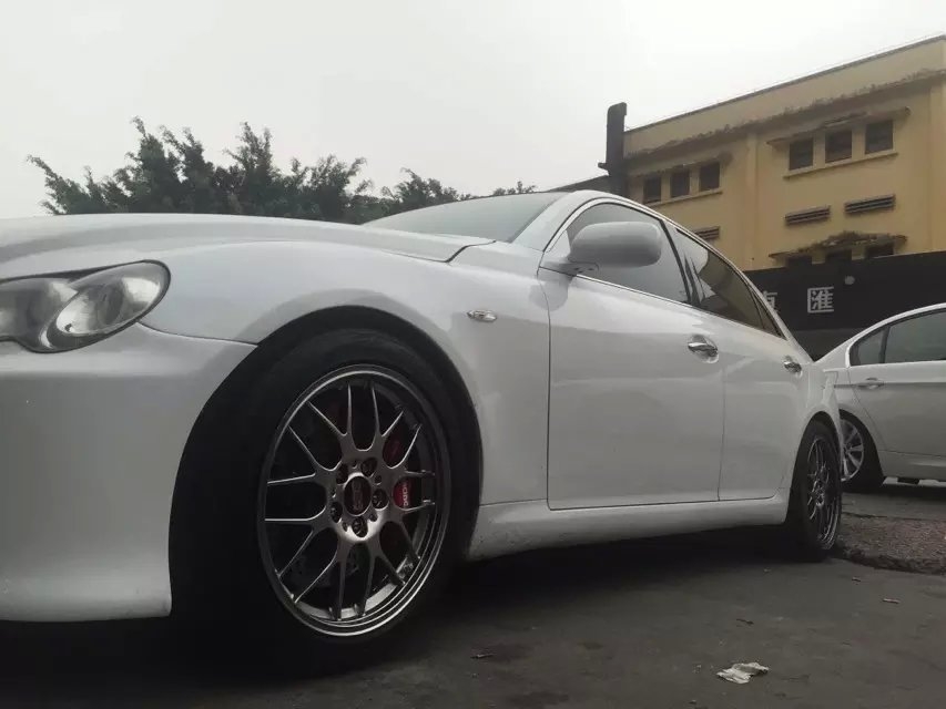 銳志， 裝18寸、BBS