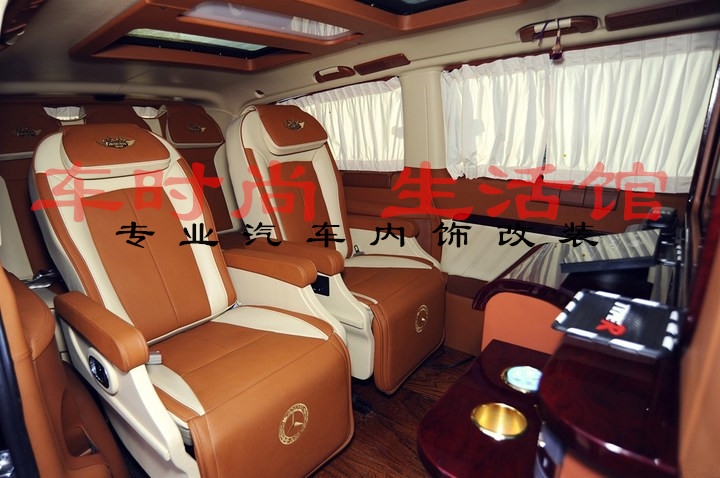 鄭州車時尚生活館威霆豪華內(nèi)飾改裝