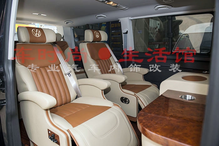 內(nèi)飾改裝大眾邁特威房車改裝座椅改裝