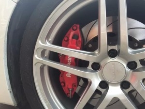 又一部Q50裝車了：Prodrive 鍛造，全新19寸，漂亮啊。