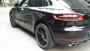 保時捷macan．裝21寸 RAYS．G27．無需中心環(huán)．完美吻合