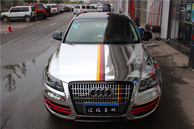 長(zhǎng)沙全車(chē)電鍍改色膜 奧迪Q5全車(chē)電鍍改色貼膜 進(jìn)口鏡面汽車(chē)改色膜