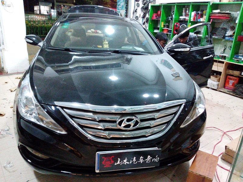 索納塔八至尊版音響升級(jí)|關(guān)注微信公眾號(hào)享四門隔音特惠