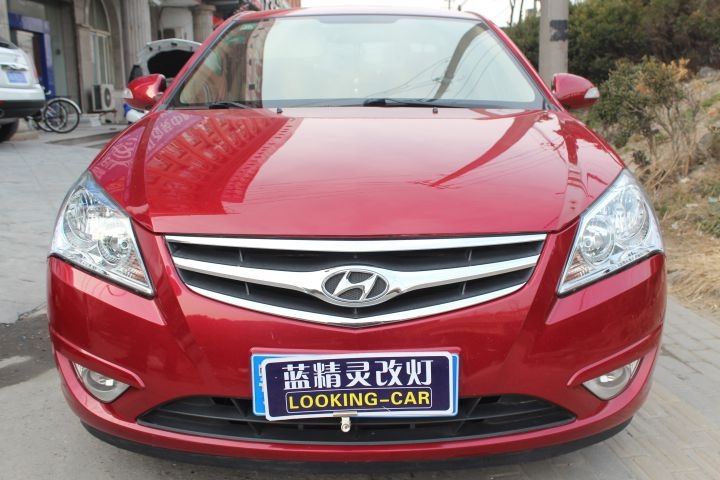 合肥藍(lán)精靈實(shí)體店現(xiàn)代悅動(dòng)改燈小糸q5透鏡歐司朗5000K氙燈HID大燈