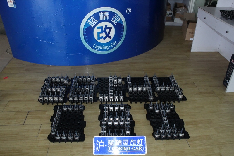 合肥藍(lán)精靈實(shí)體店全新歐司朗5000K燈泡改燈升級(jí)
