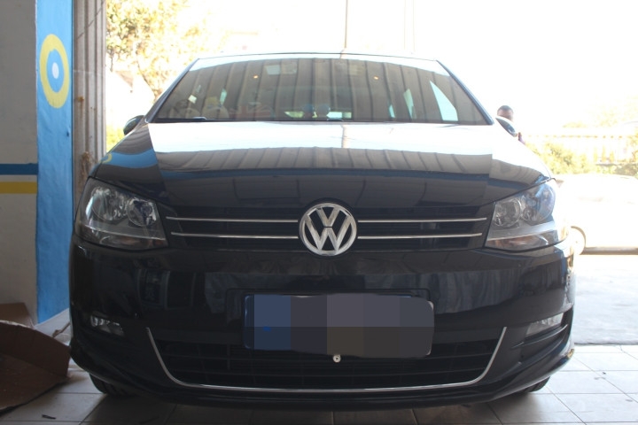 合肥改燈大眾夏朗改燈藍(lán)精靈車燈升級(jí)實(shí)體店改裝HID氙氣燈