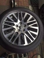 最新款 阿爾法：18寸，235/50R18 4S店拆下一套，需要的來?。。? />
</a>
</div>
</dt>
<dd>
<h5><a target=