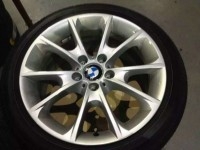 寶馬428i ：18寸，頭尾鈴胎．新車拆下．帶防爆胎一套。