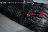 福特新?？怂箖蓭难b刀鋒版碳纖維后唇后擾流小包圍排氣管大包圍