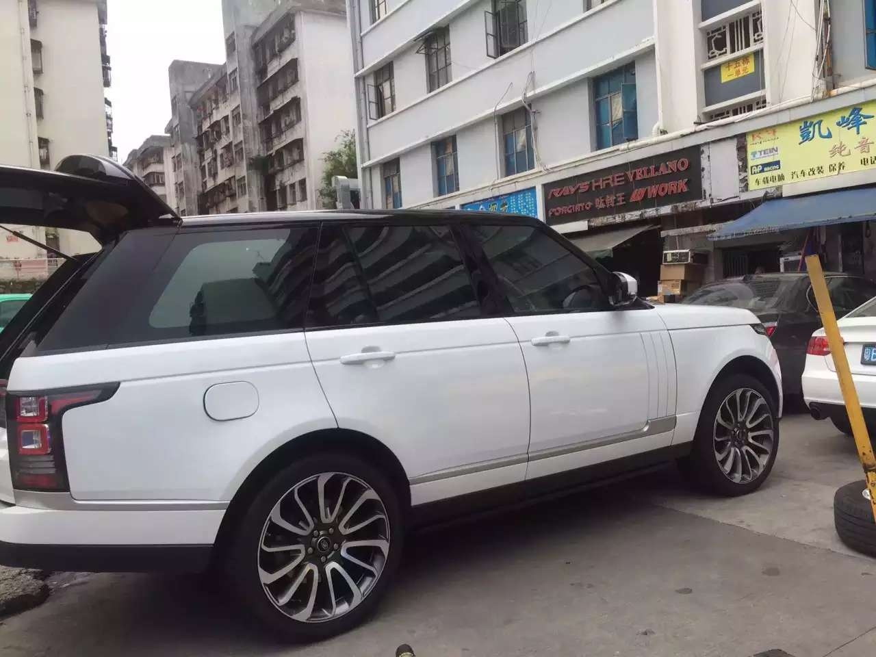 路虎，升級22寸、鍛造刀鋒，太漂亮了！