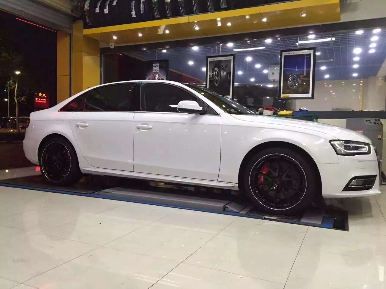 朋友發(fā)來的效果圖：RAYS G25 裝車 ！