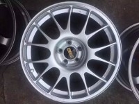 日本 BBS．RE：19寸