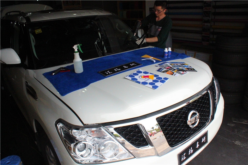 長沙玻璃盾實體店 美國ClearPlex隱形玻璃盾甲 日產途樂施工ClearPlex隱形玻璃盾甲膜