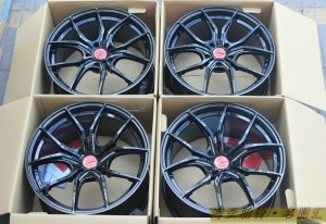 RAYS 57FXX  非鍛造價(jià)卻擁有鍛造工藝一般的重量
